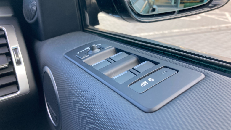 Land Rover Discovery 3.0 D350 Dynamic HSE 5dr Auto Diesel Station Wagon